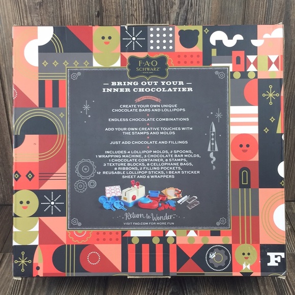 F•A•O Schwarz 59 Piece Deluxe Chocolate Making Set - Picture 2 of 8